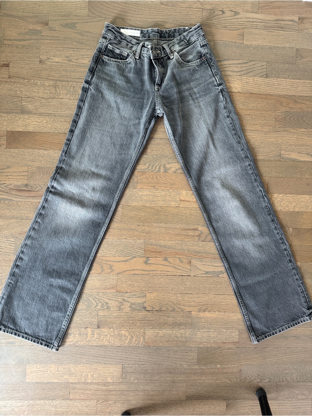 Women’s Straight Fit Gray Washed Jeans